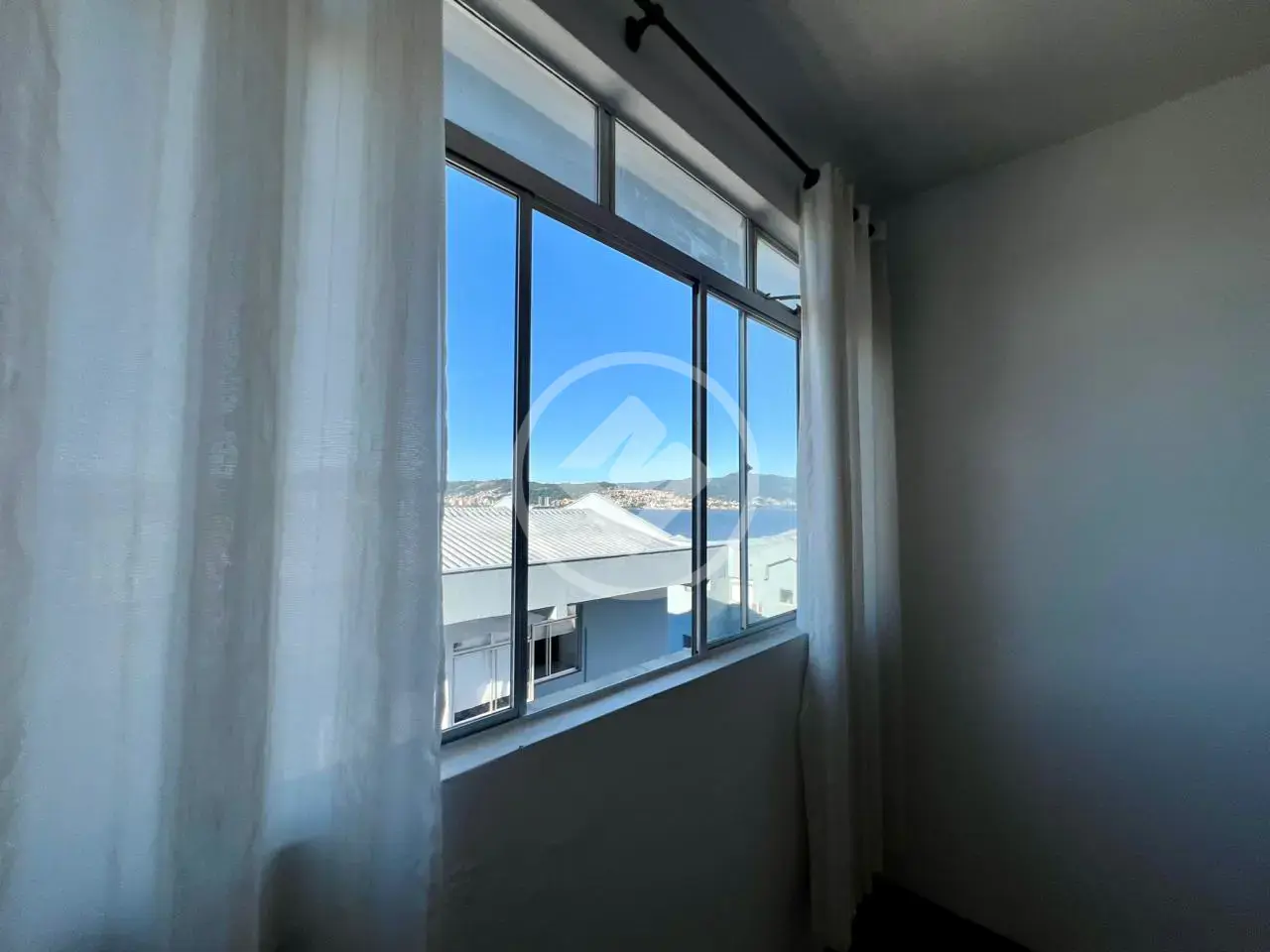 Apartamento 3 quartos no COQUEIROS, Florianópolis — foto 5 de 6