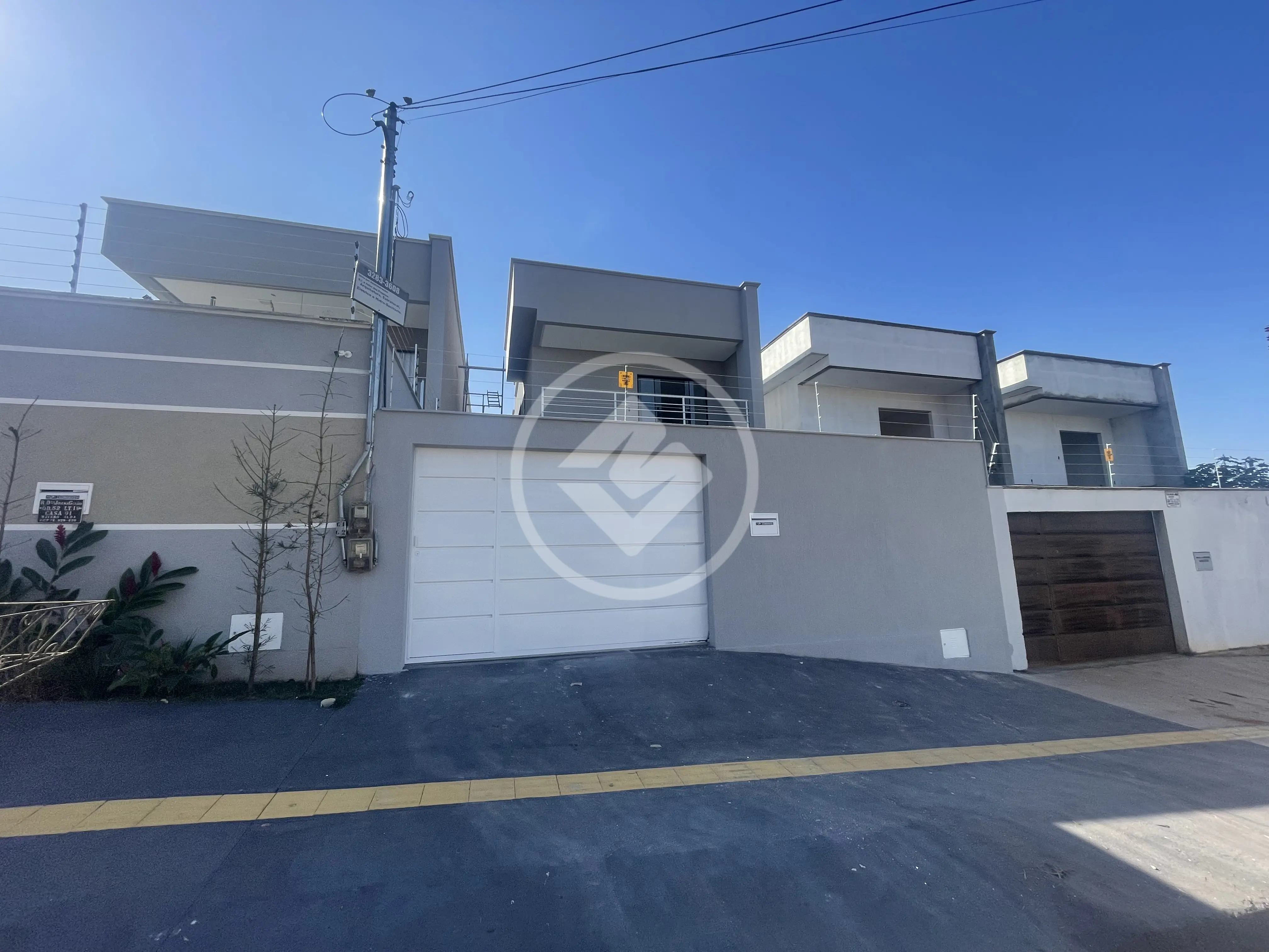 ### Luxuoso Sobrado de Alto Padrão no Setor Bairro Hilda! Aparecida de Goiânia