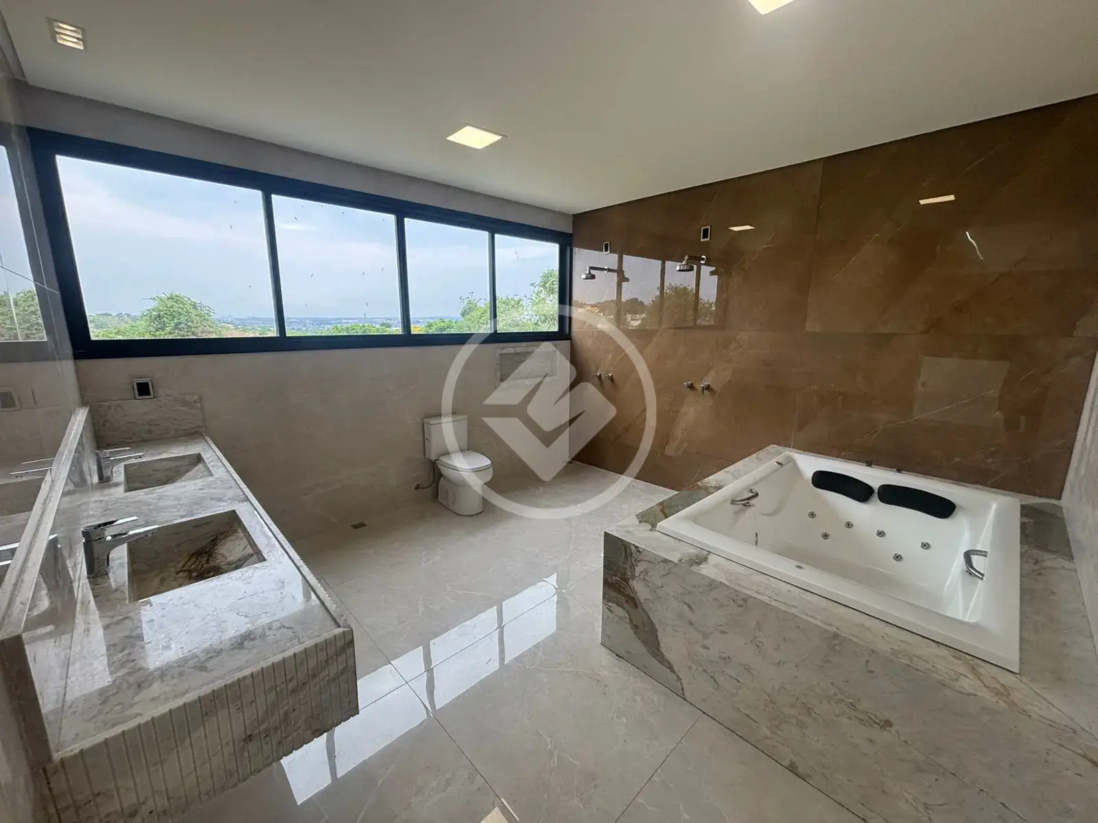 Casa Condomínio 5 quartos no Condomínio do Lago, Goiânia — foto 4 de 6