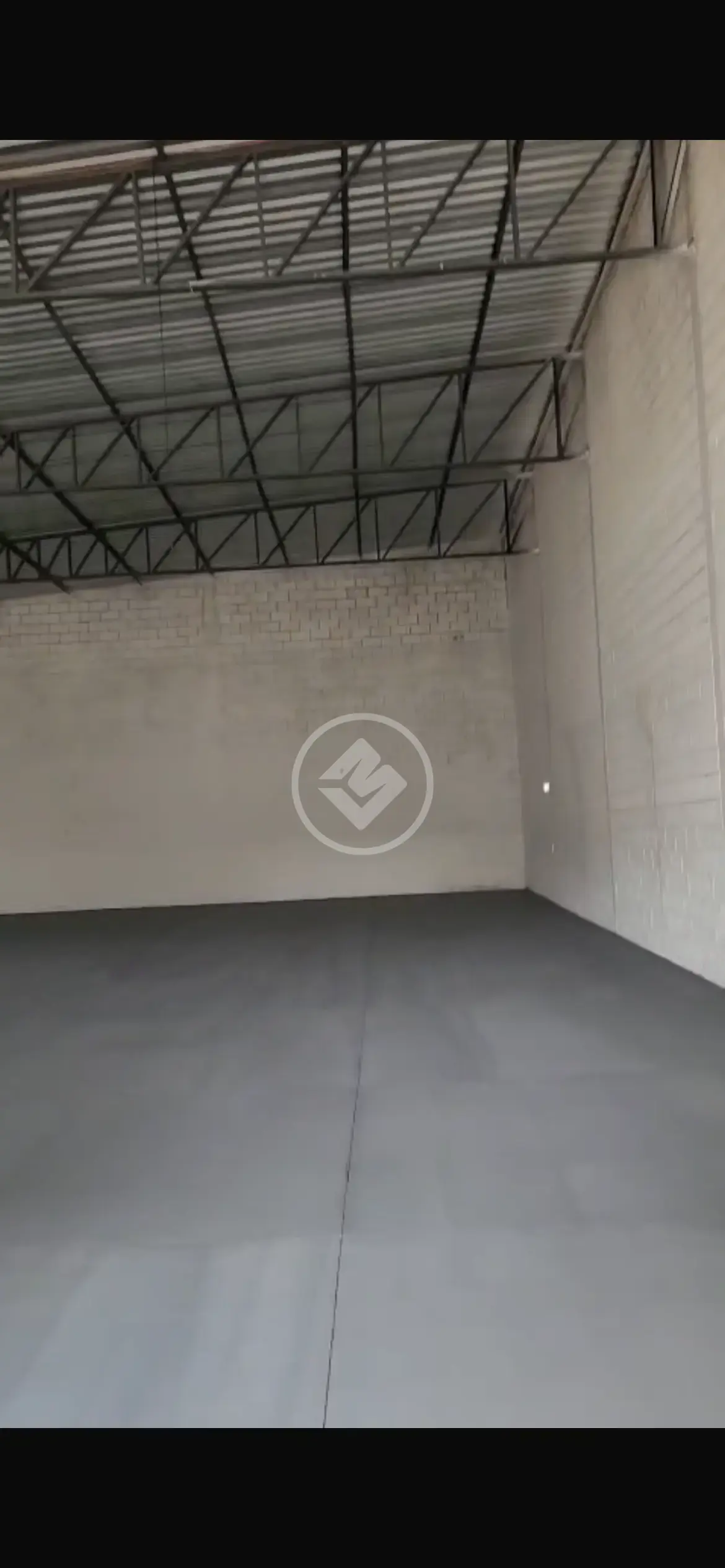 Excelente Oportunidade de Investimento – Galpão Comercial à Venda em Parque das Flores