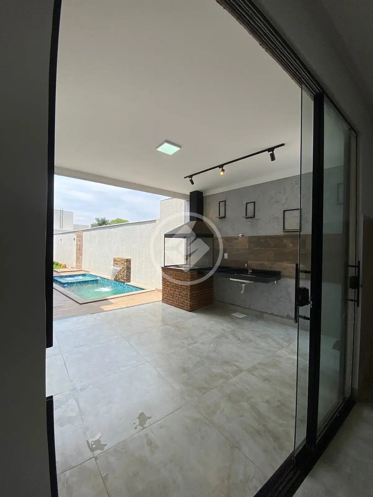 Casa 3 quartos no Setor Faiçalville, Goiânia — foto 3 de 5