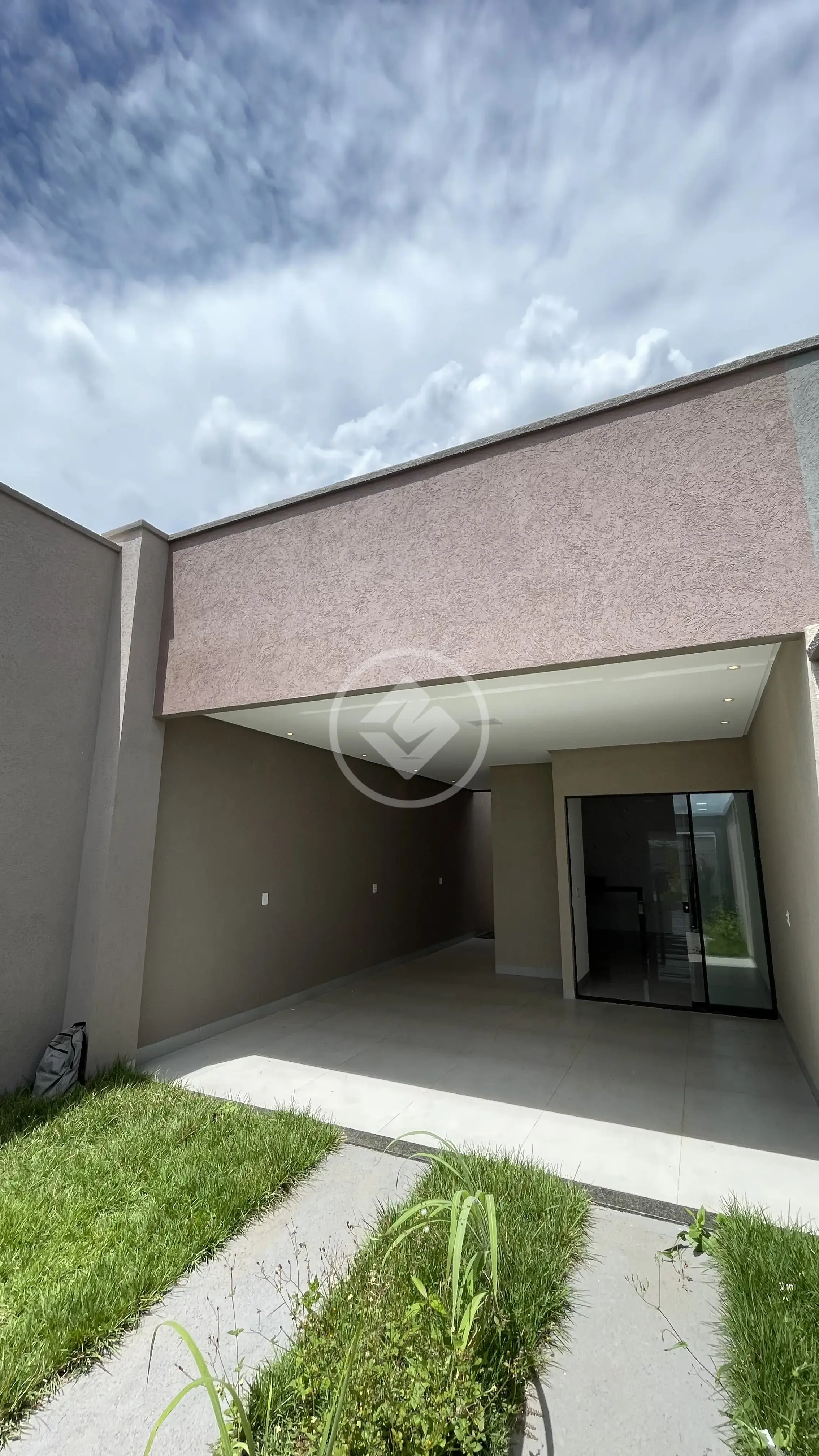 Duas Casas Novas à Venda – Portal do Oriente