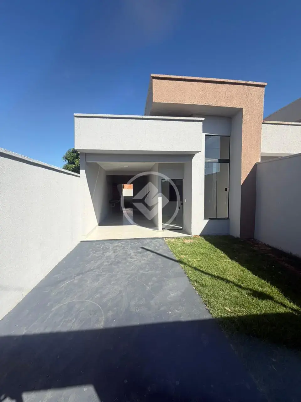 CASA COM ACABAMENTO PREMIUM