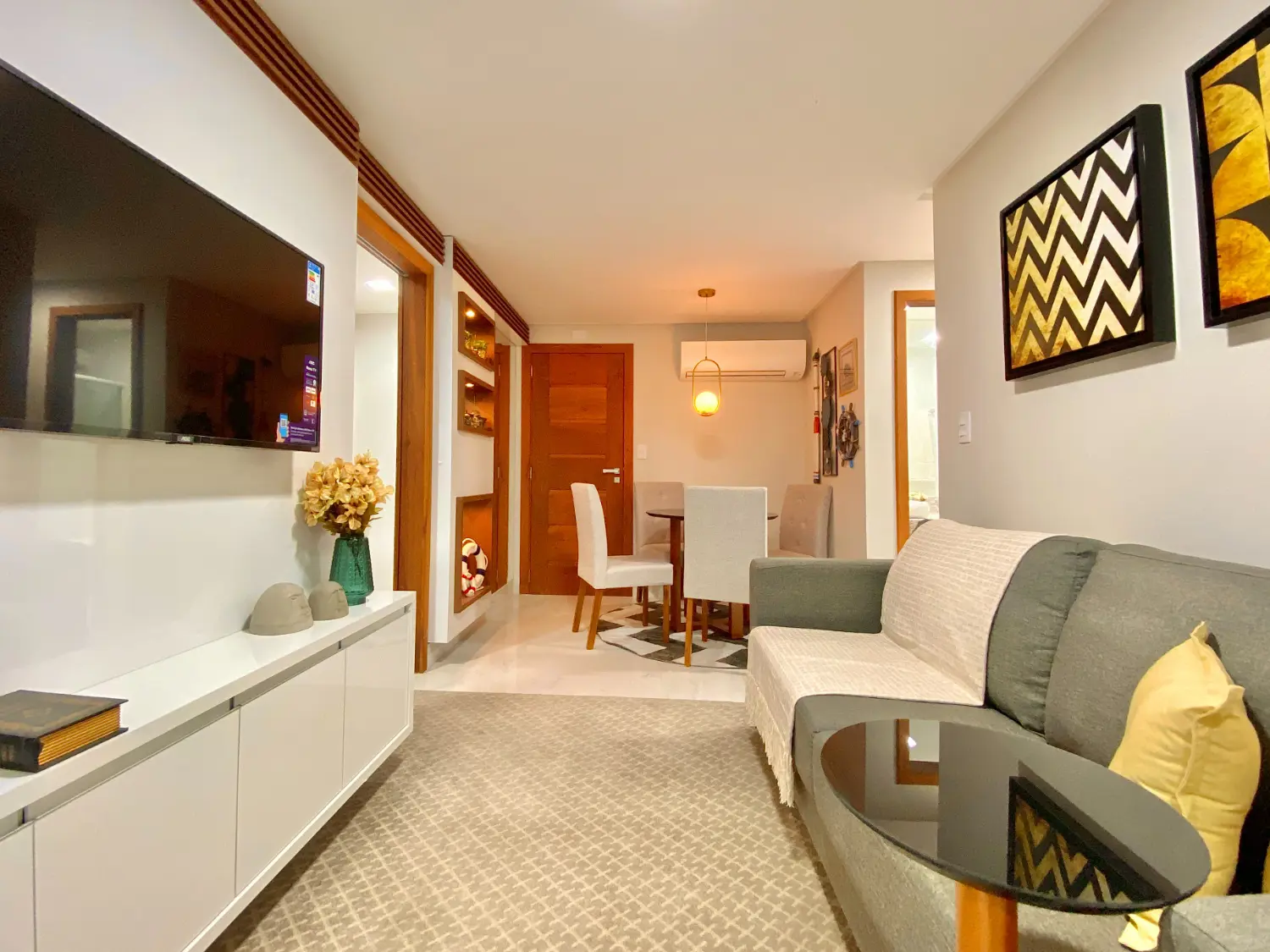 Apartamento com 2 Quartos à Venda em Centro de Guarapari/ES