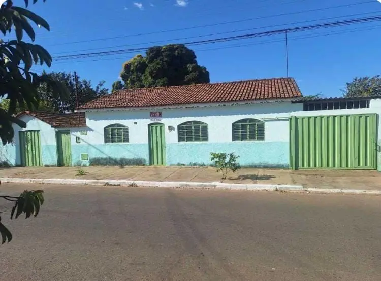Hidrolândia - Casa á venda na Vila Grimpas - Rua José Amâncio