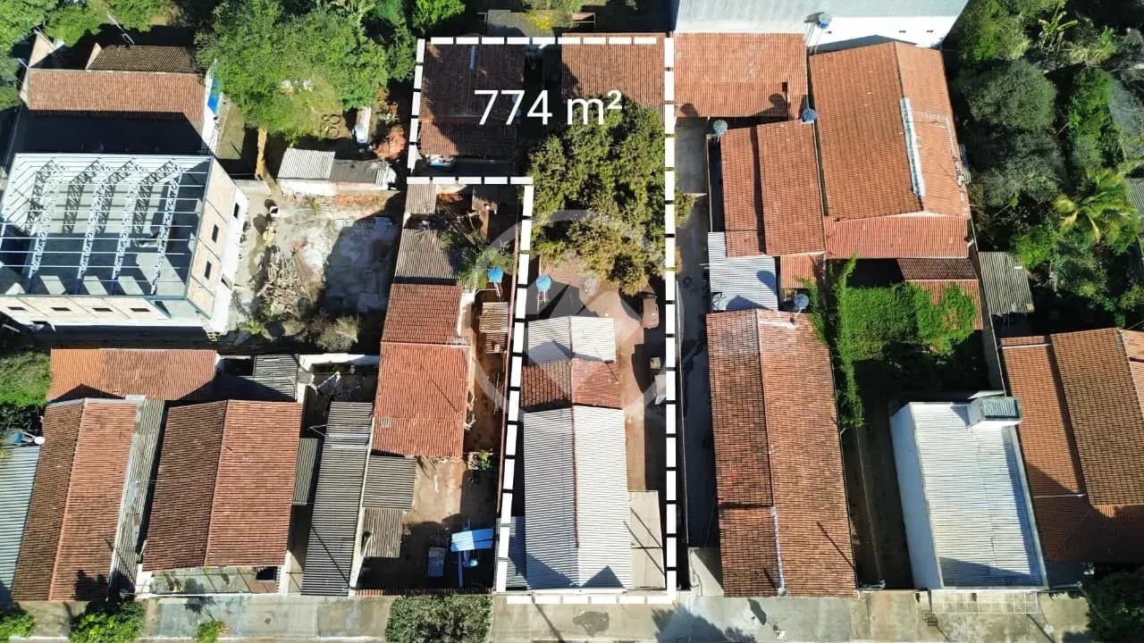 Casa Setor Centro, Hidrolândia - GO — foto 1