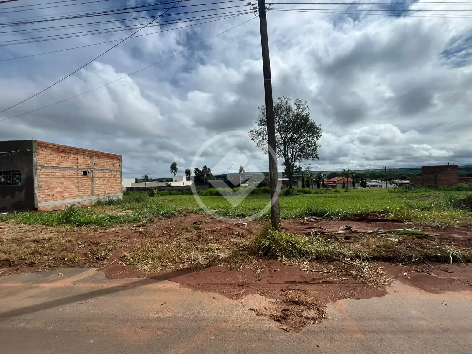 Hidrolândia - Ágio de um Terreno no Setor Parque Flamboyant