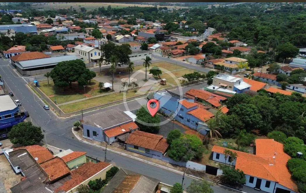 LOTE COMERCIAL EM FRENTE PRAÇA DE MATRIZ DE HIDROLÂNDIA