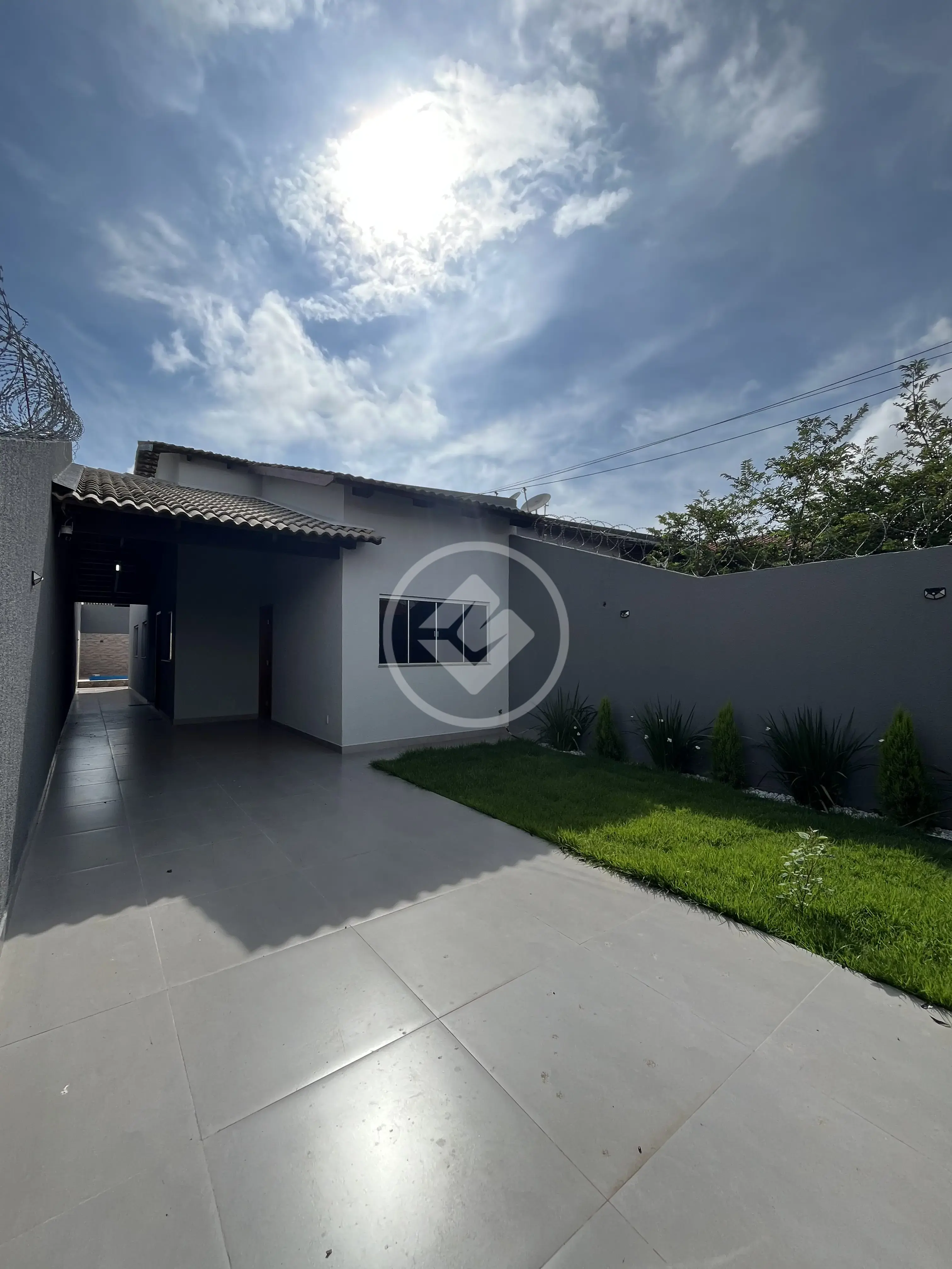 CASA À VENDA – EXCELENTE OPORTUNIDADE!