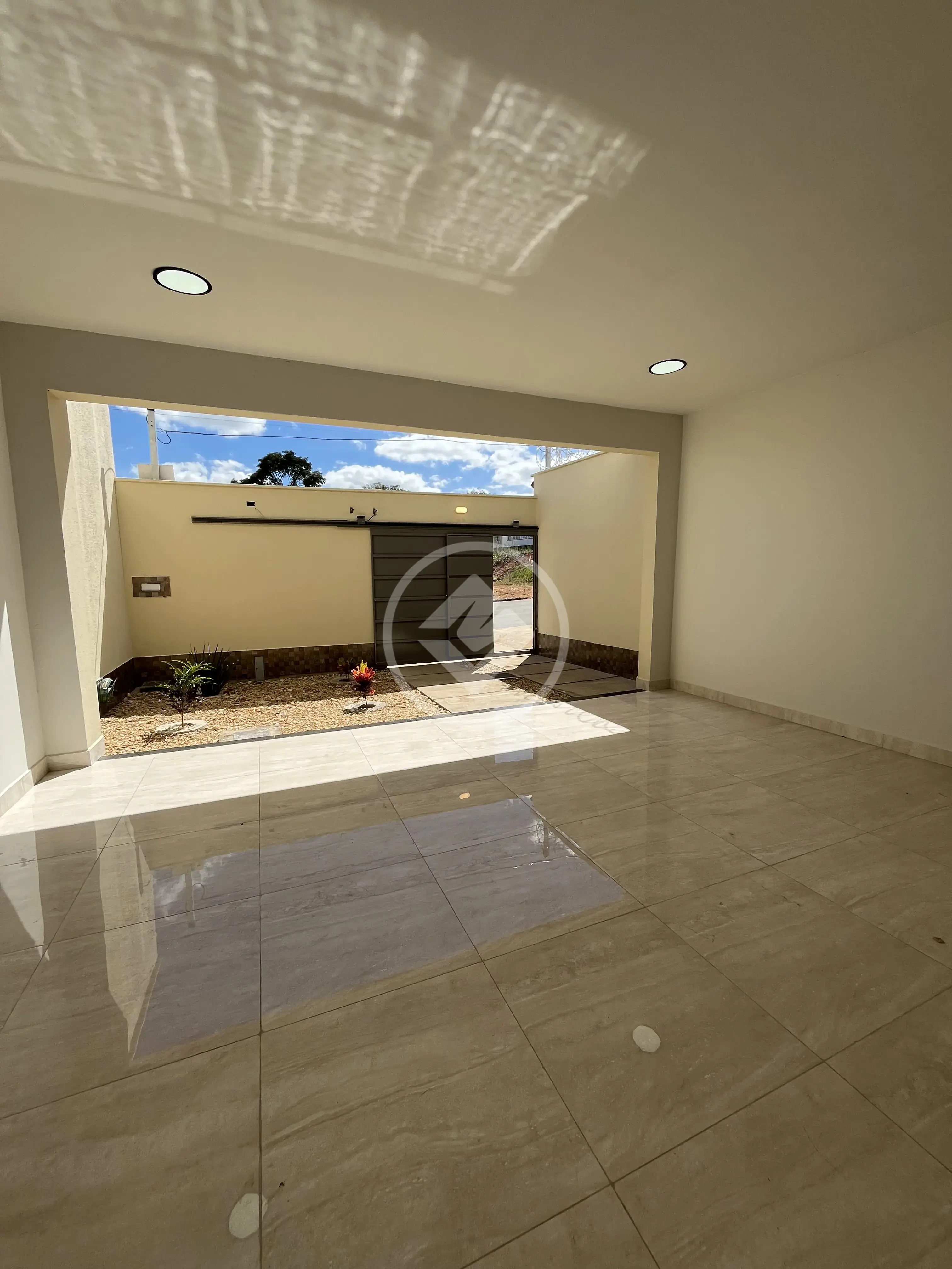 Sobrado Santa Bárbara, Hidrolândia - GO — foto 2