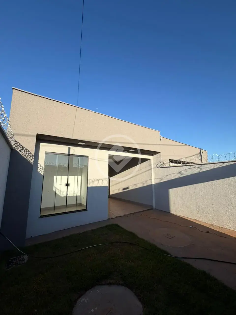 Casa moderna no Rosa dos Ventos — conforto, acabamento e espaço que você procura!