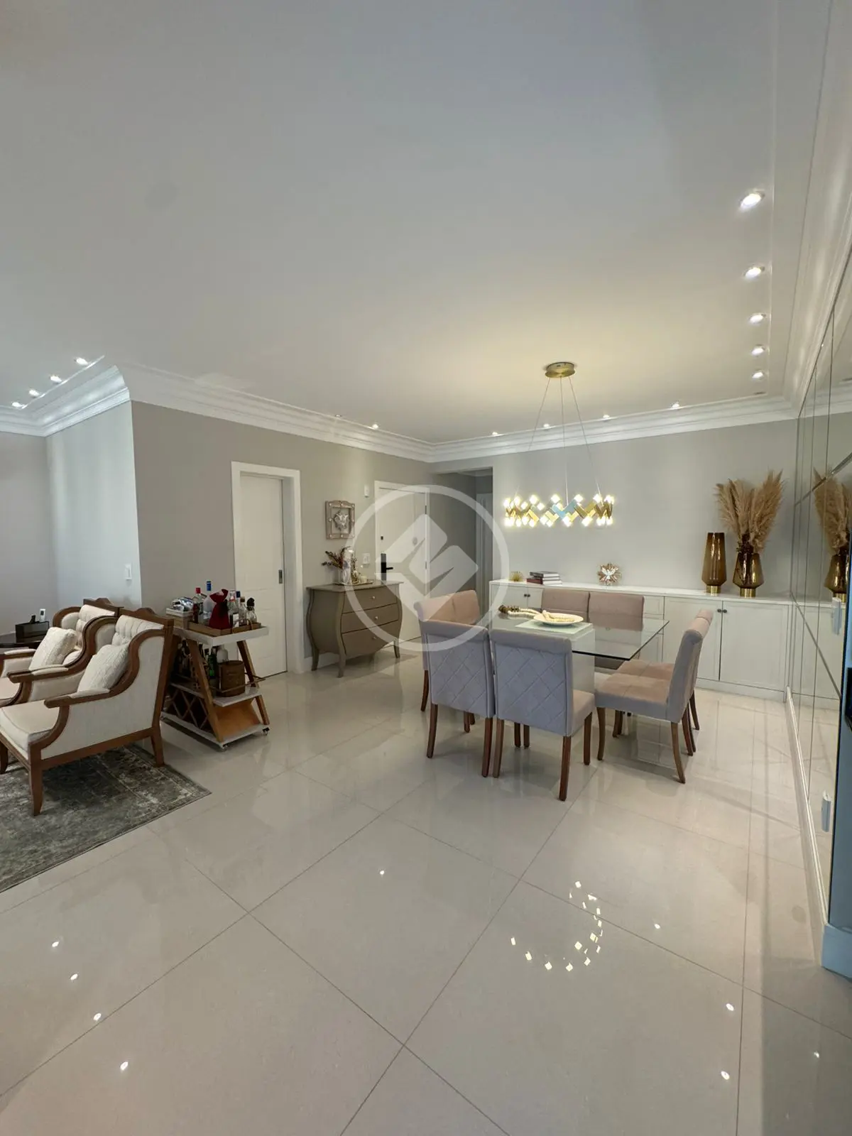 Apartamento 4 quartos no Meia Praia, Itapema — foto 3 de 6