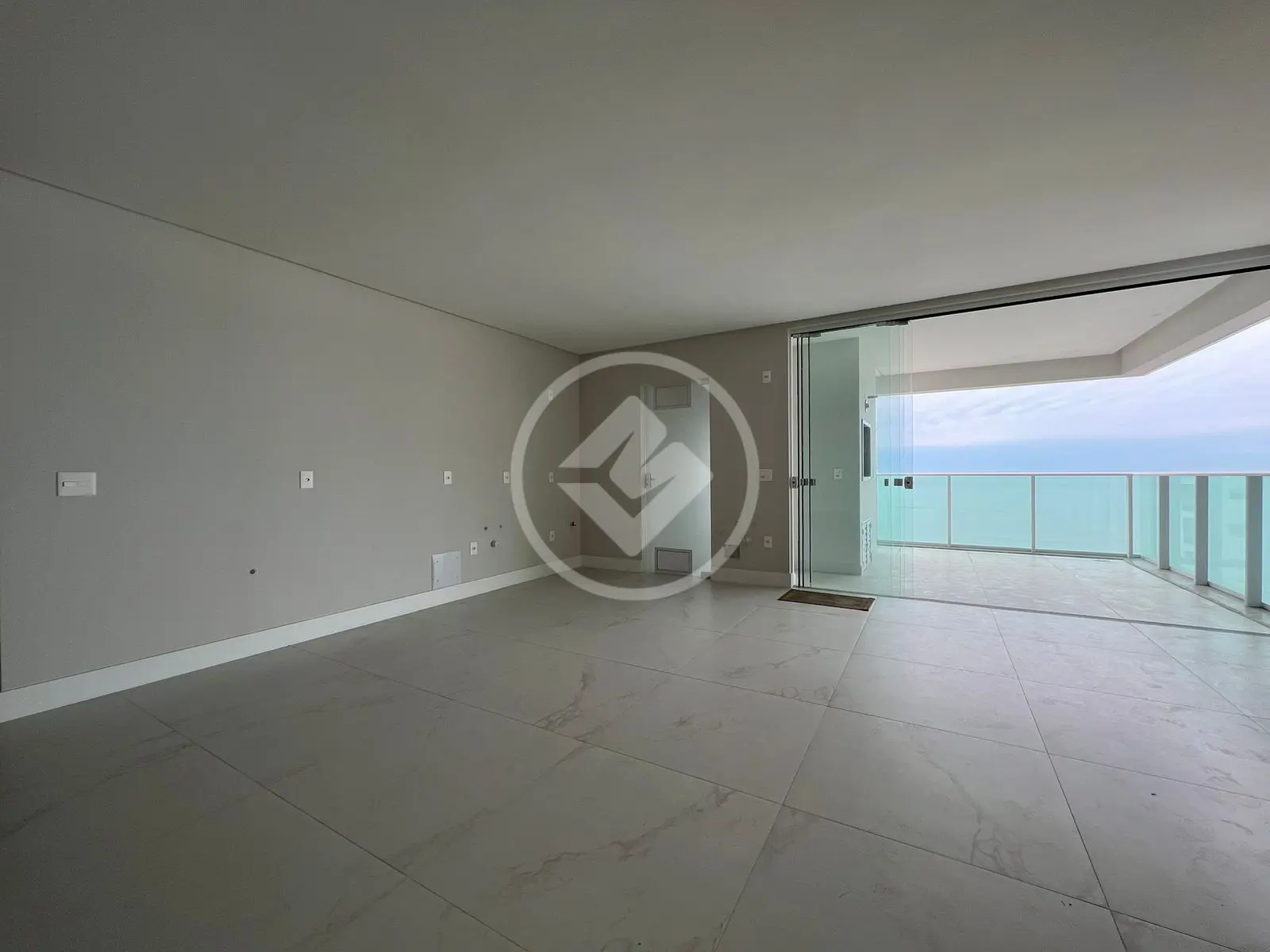 Apartamento 4 quartos no Meia Praia, Itapema — foto 4 de 6