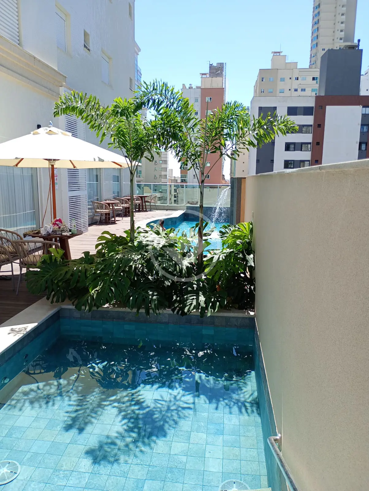 LINDO APARTAMENTO PRONTO PARA MORAR NA MEIA PRAIA