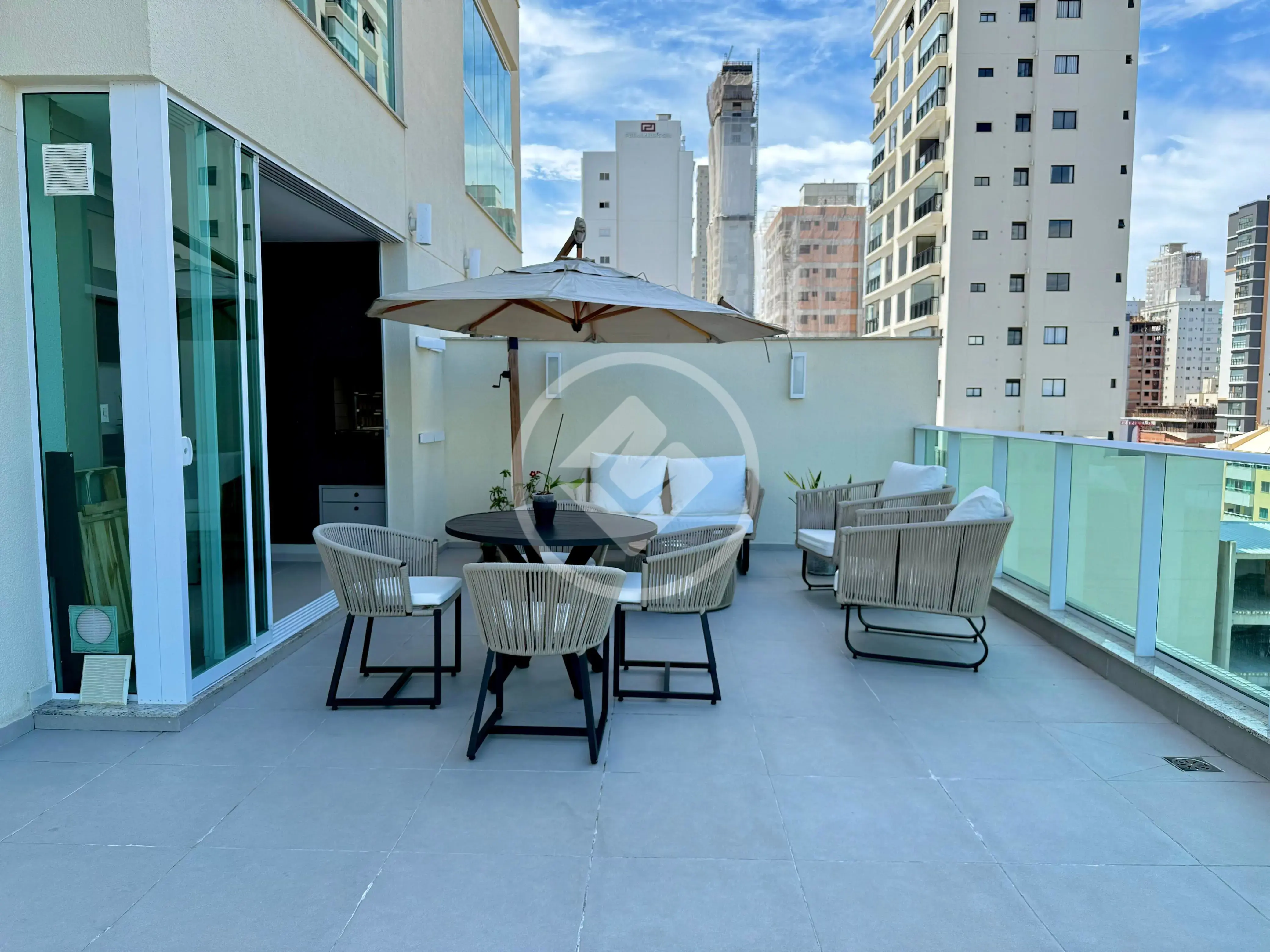 Apartamento 2 quartos no Meia Praia, Itapema — foto 2 de 6