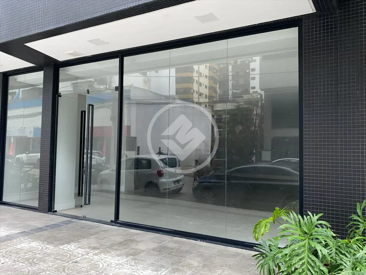Sala Comercial Meia Praia, Itapema - SC — foto 1