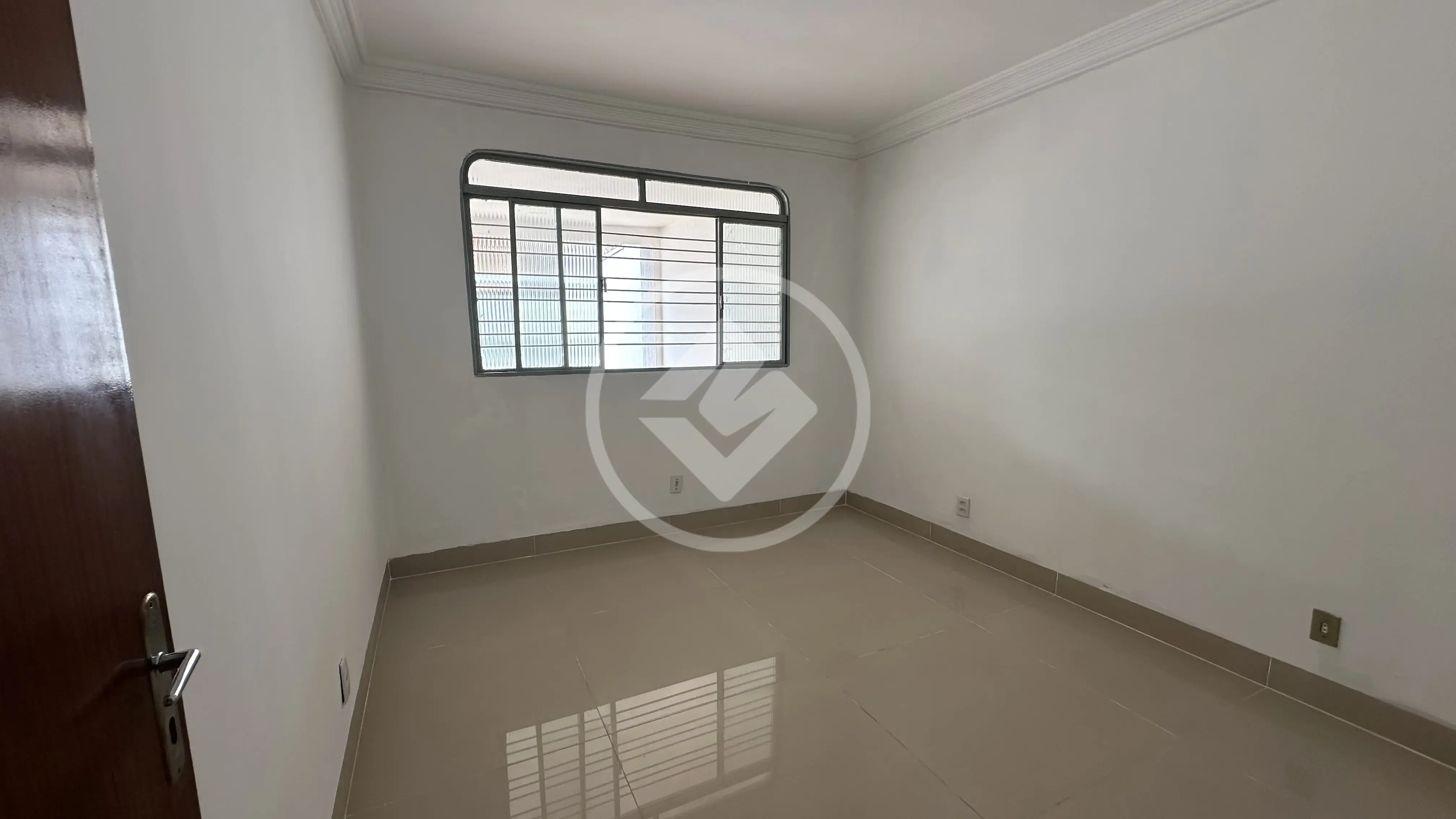 Casa 4 quartos no PARQUE ANHANGUERA, Goiânia — foto 4 de 6