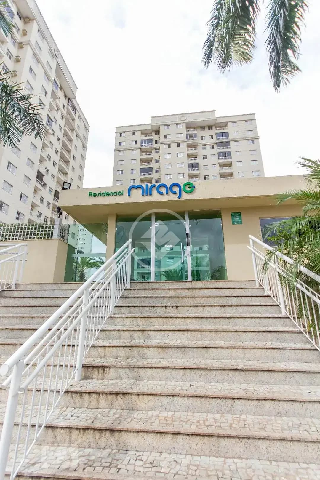 Apartamento Vila dos Alpes, Goiânia - GO — foto 1