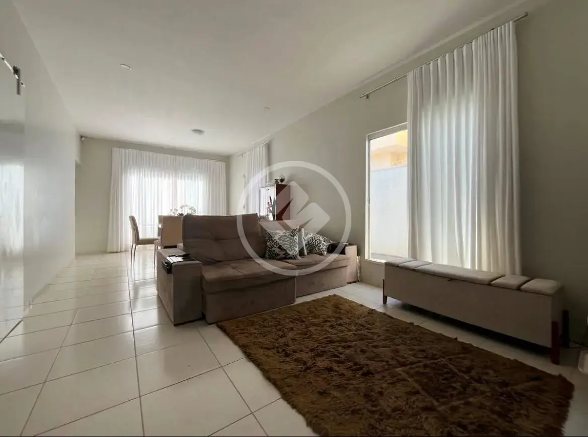 Casa 3 quartos no Residencial das Brisas, Jataí — foto 2 de 6