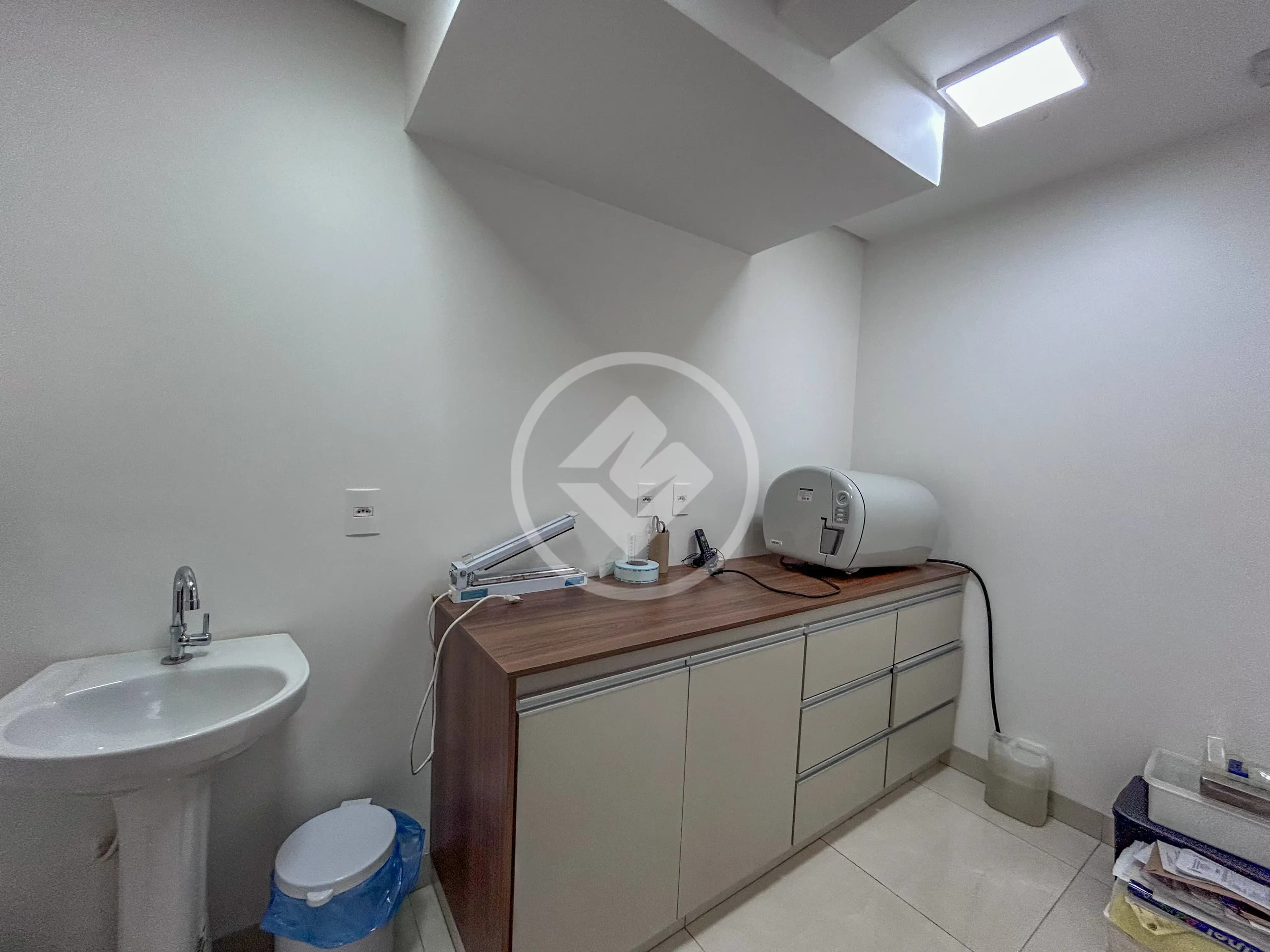 Prédio 3 quartos no Vila Santa Maria, Jataí — foto 3 de 6