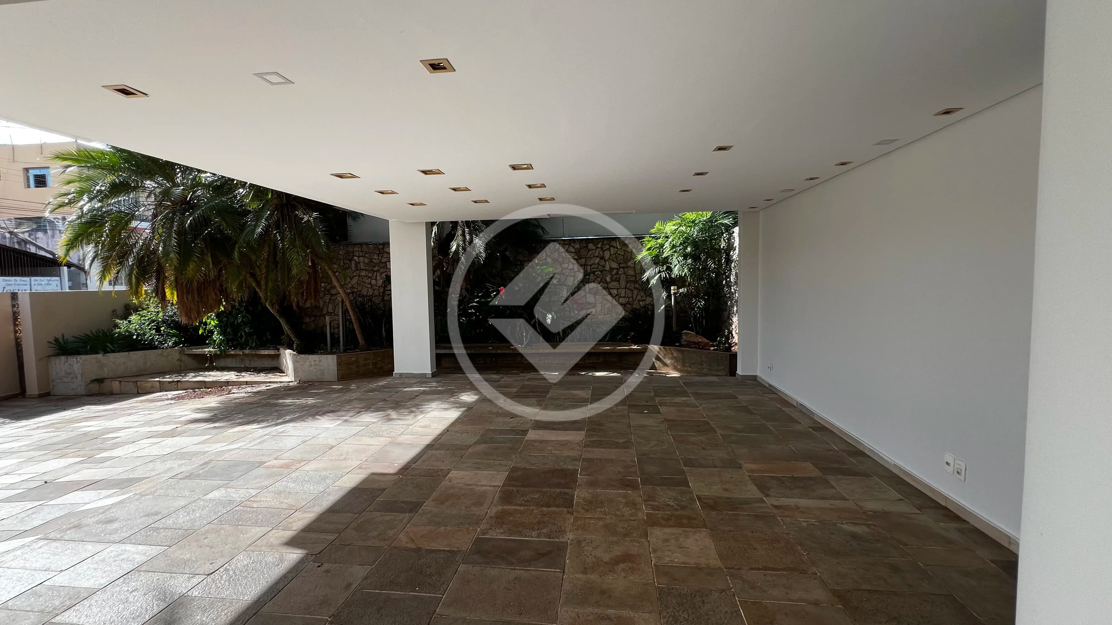 Sobrado 4 quartos no Centro, Jataí — foto 4 de 6
