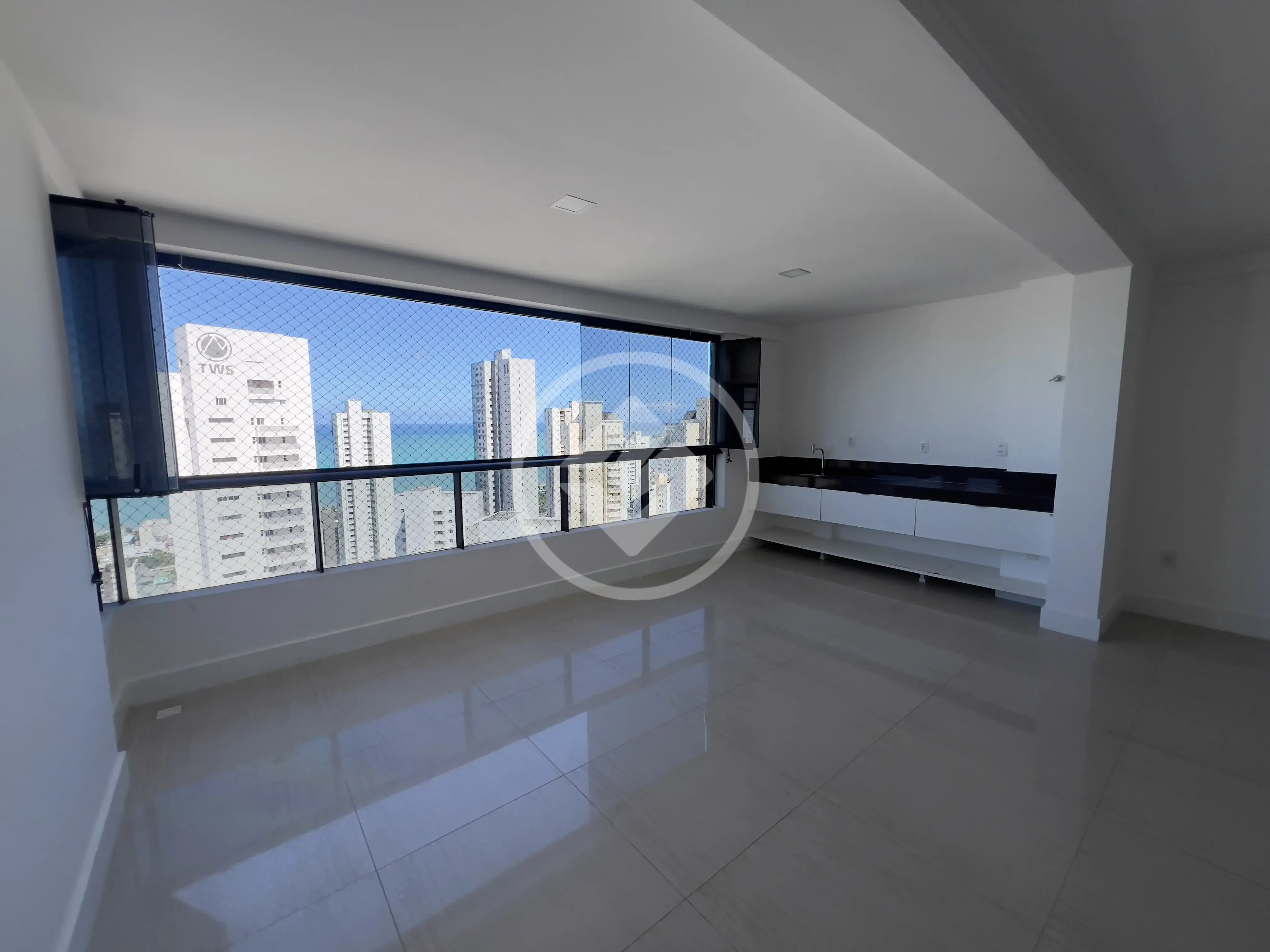 Vista definitiva para o mar! Apartamento de alto padrão no Altiplano – 220m², 4 suítes e 4 vagas