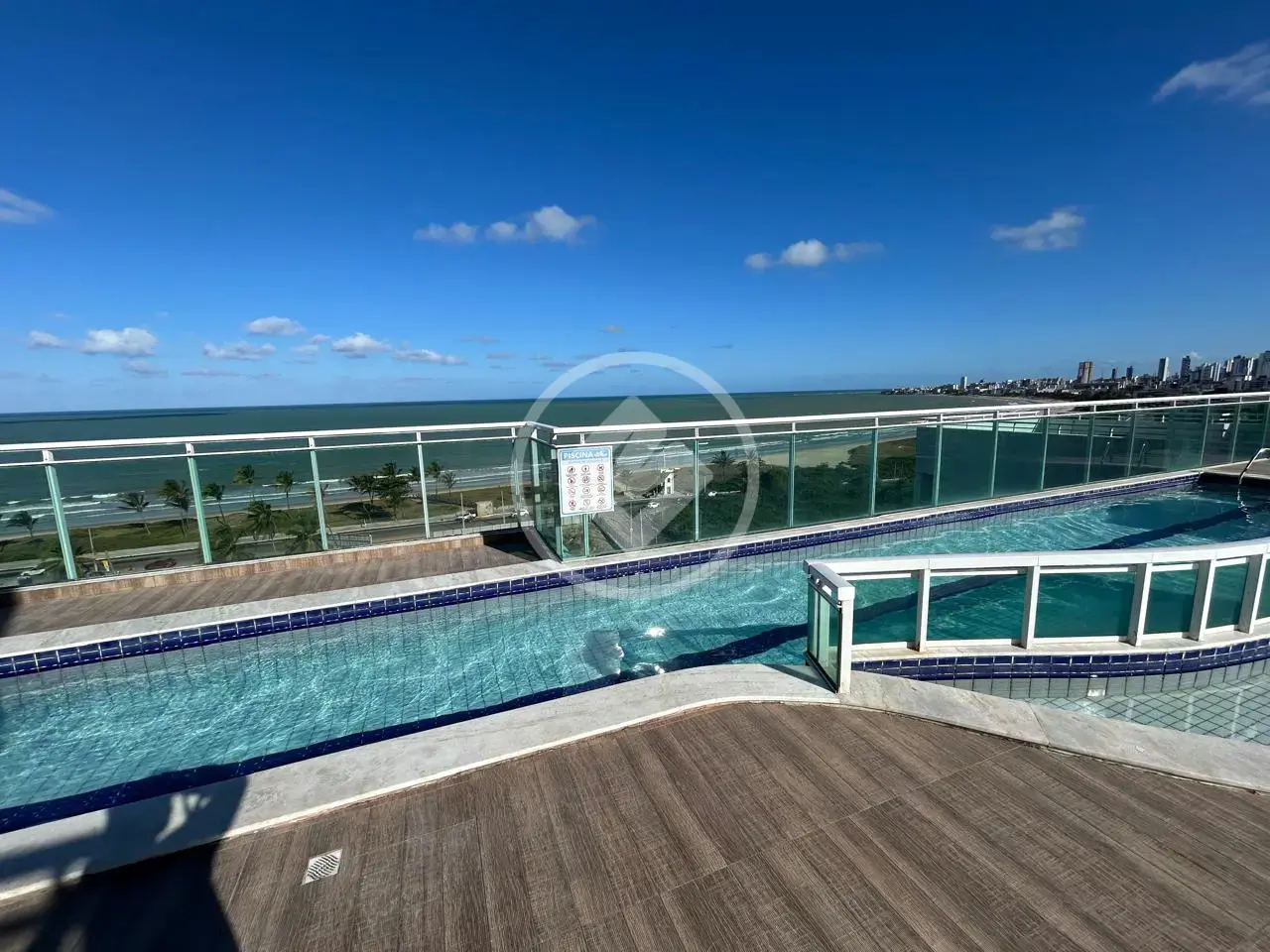 🏖 Oportunidade incrível em Intermares com vista mar 2º andar • Vista mar
