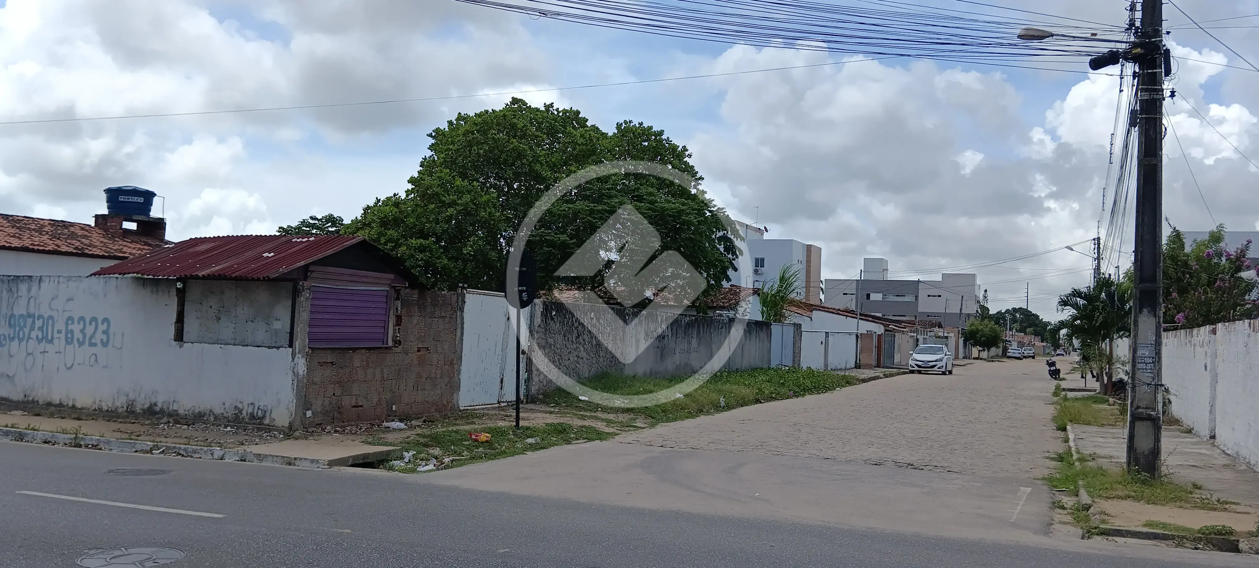 Lote de esquina na Perimetral Sul