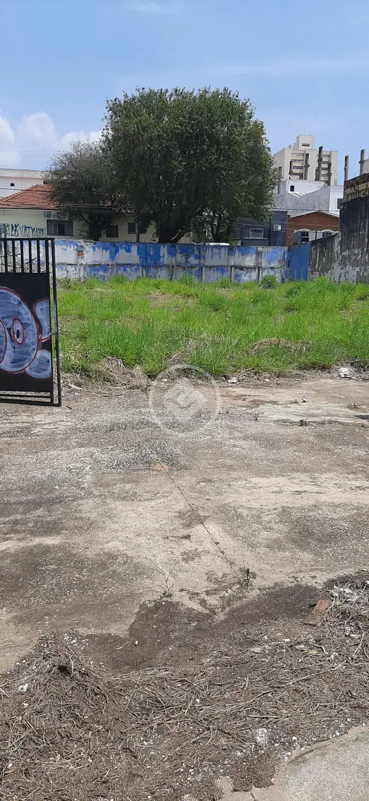 Terreno comercial