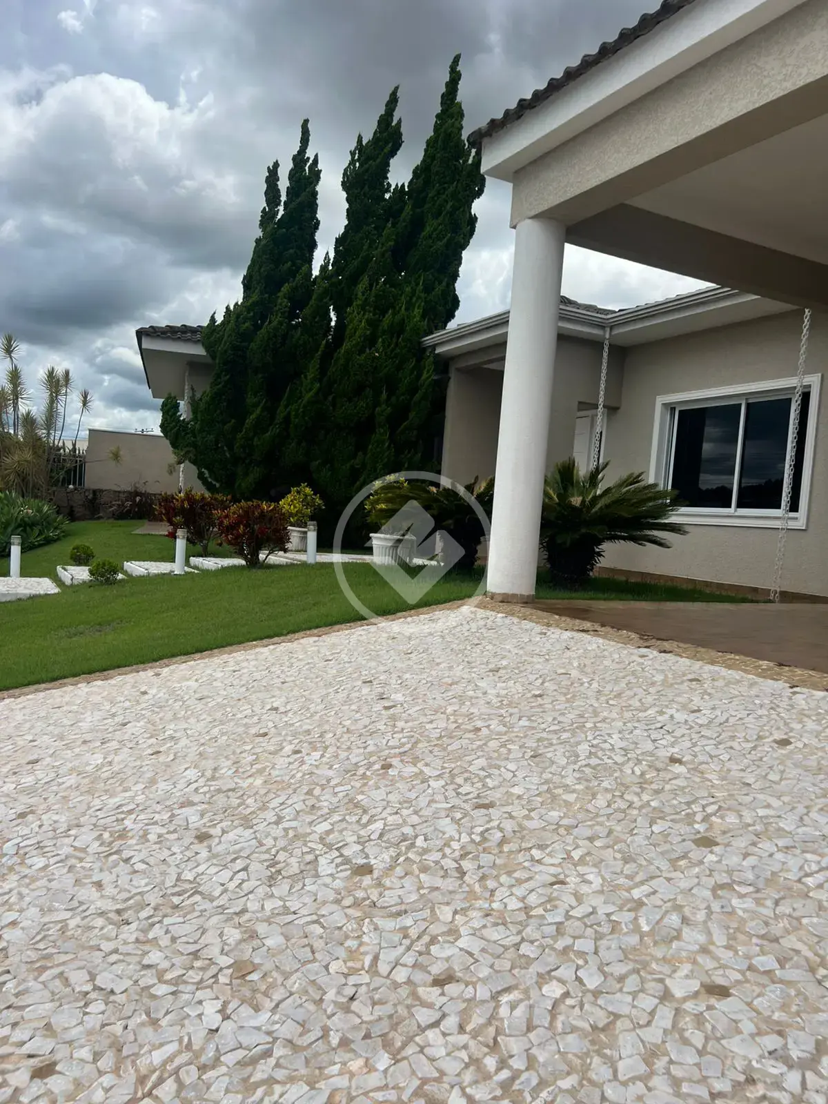 RESIDENCIA DE LUXO TERREA O REFUGIO PERFEITO