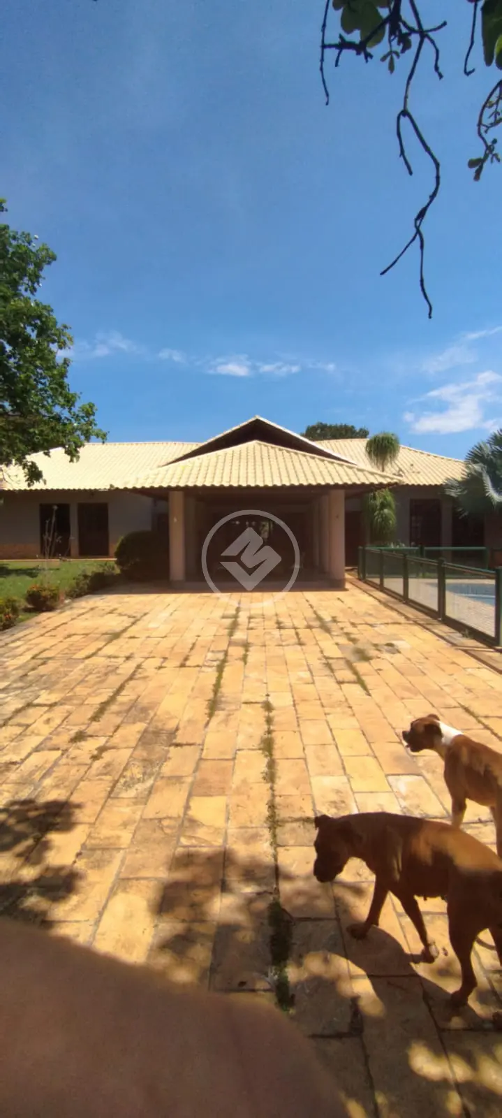 Casa Alto Padrão - Bairro Recanto da Lagoa - Área constr. 347 m²
