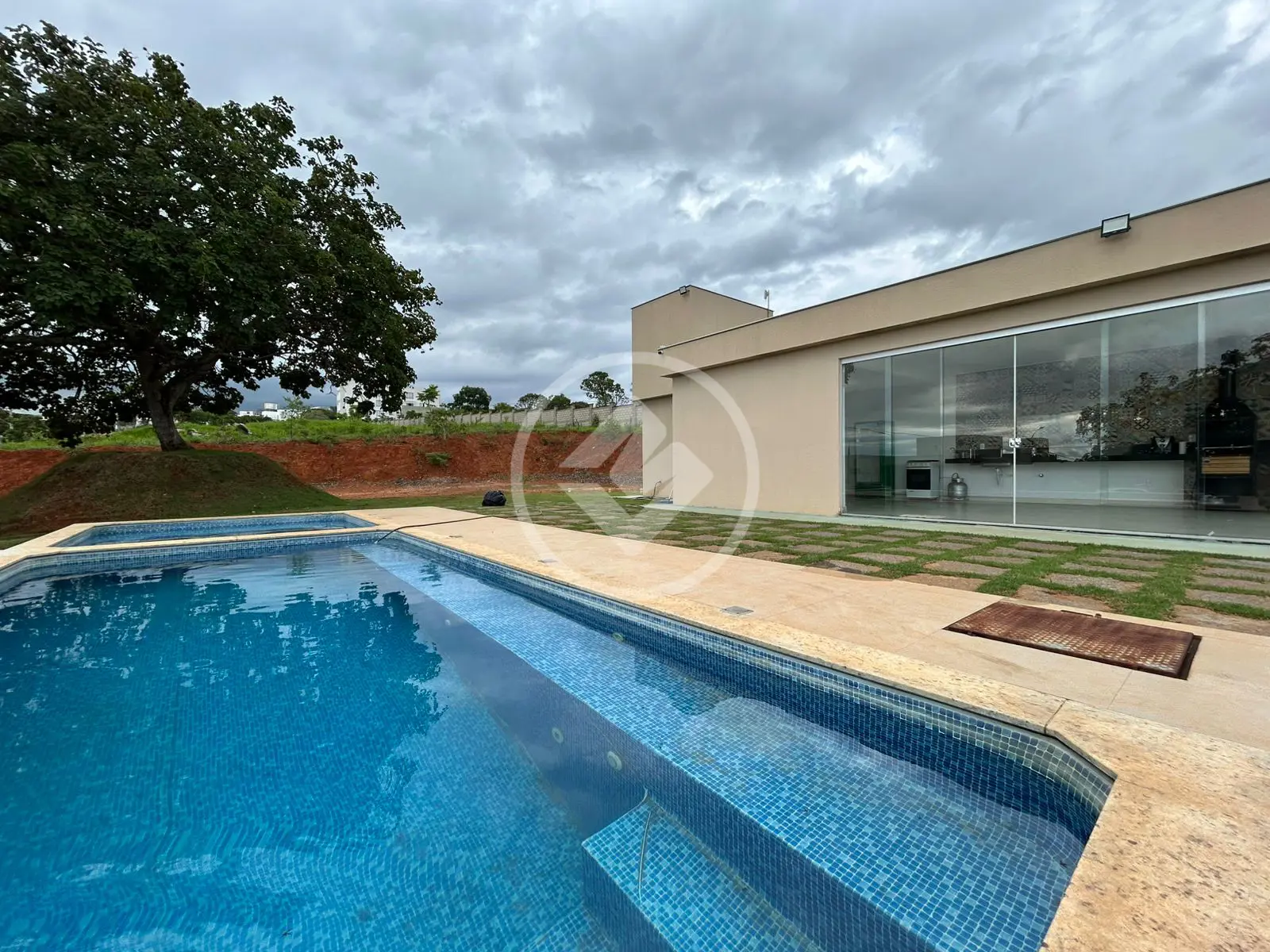 Terreno 100 m² - Condomonio Real Mont Ville