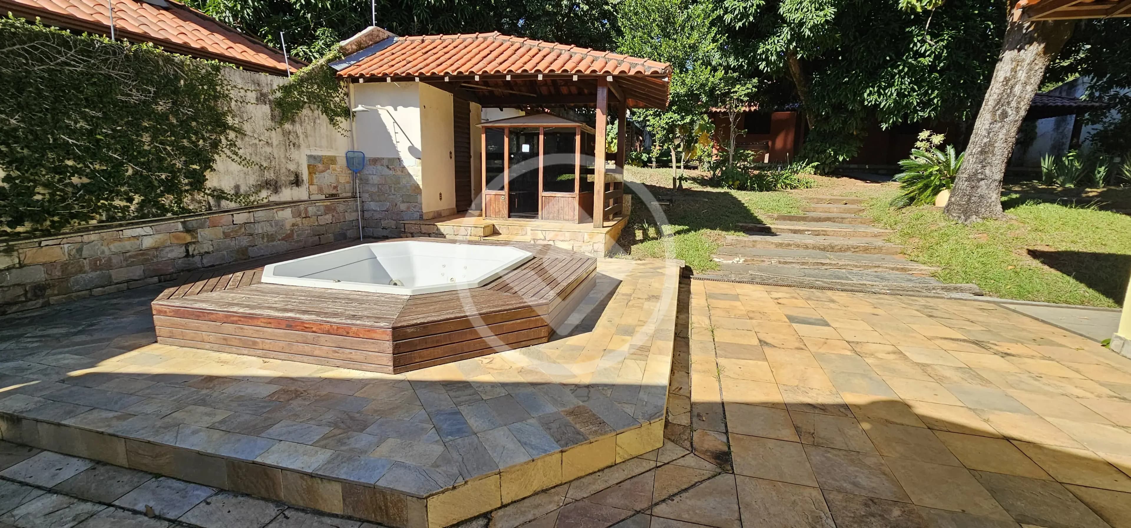 Casa 7 Quartos na Orla da Lagoa Central de Lagoa Santa MG / MY BROKER