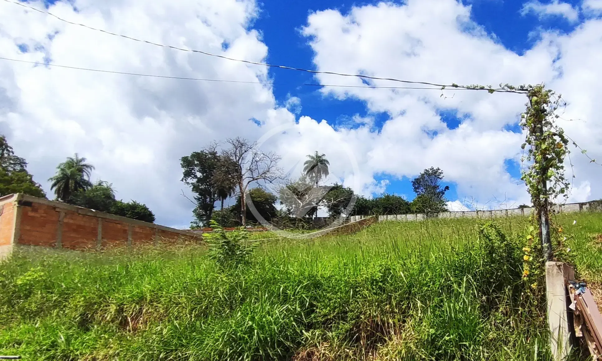 Terreno acima de 1000 metros em Lagoa Santa dentro de condomínio.