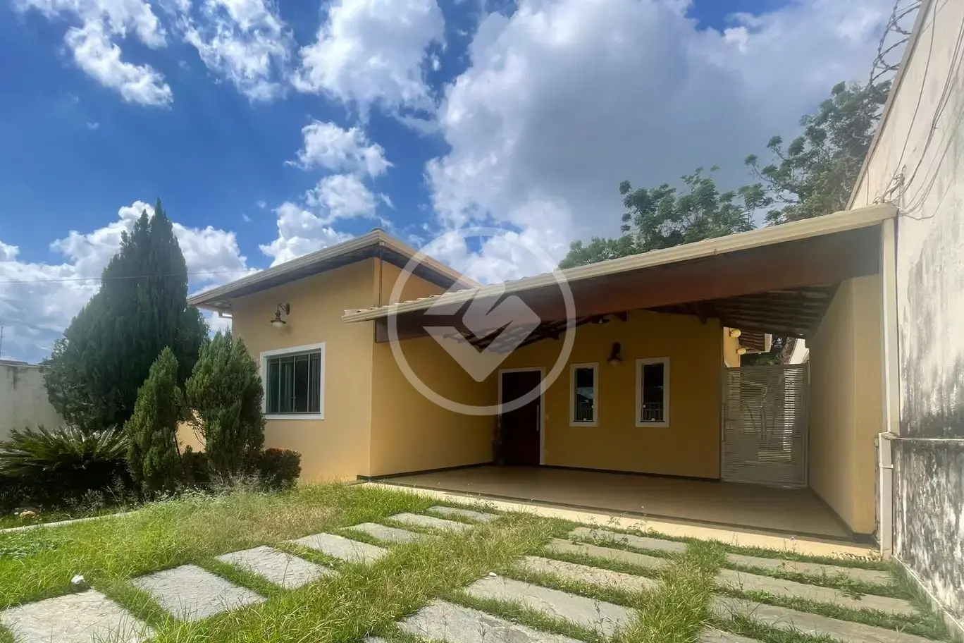 Casa à Venda, 3 quartos, 1 suíte, 4 vagas, Jardim Ipê - Lagoa Santa
