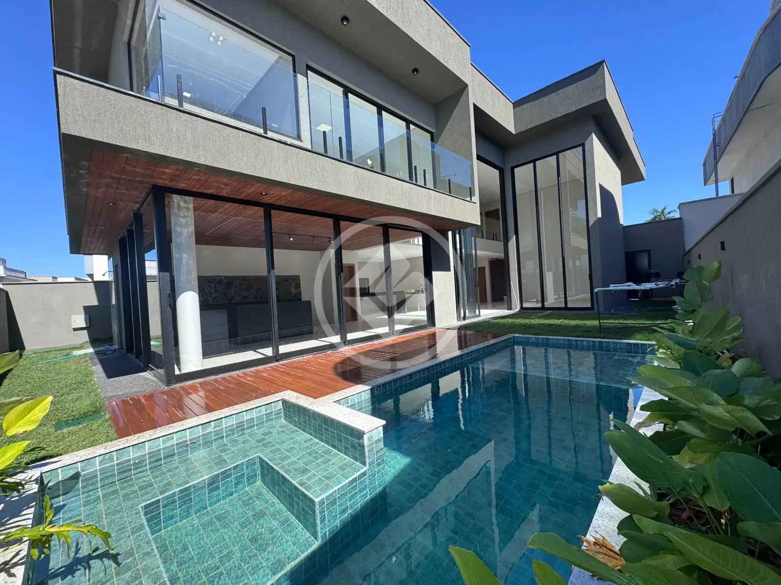 Sobrado Em Condomínio Residencial Goiânia Golfe Clube, Goiânia - GO — foto 1