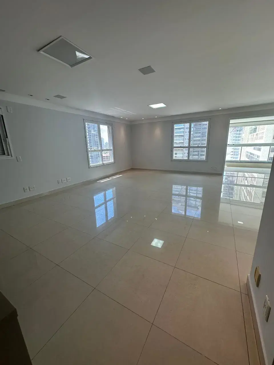Apartamento 3 quartos no Setor Bueno, Goiânia — foto 3 de 6