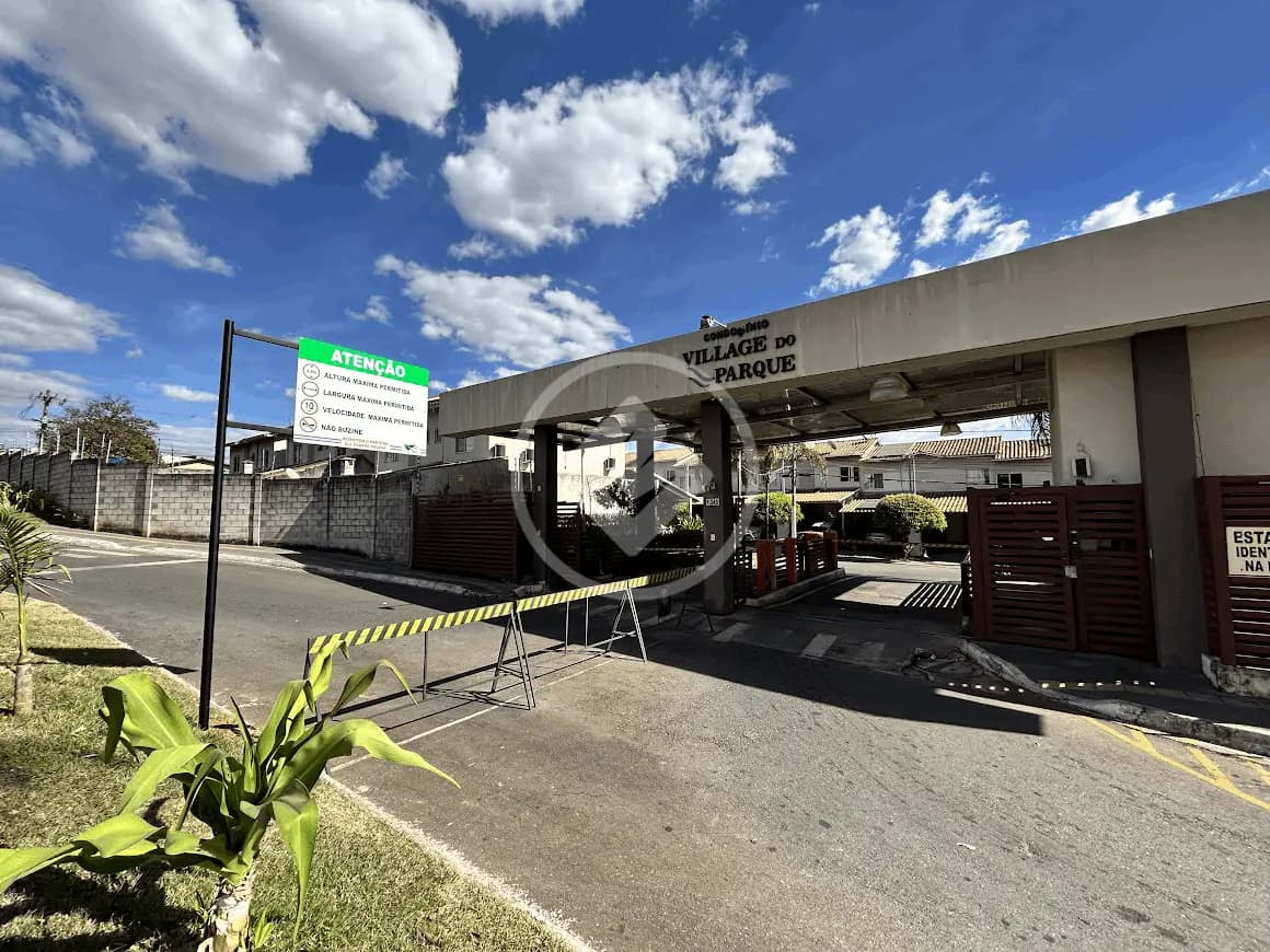 Sobrado Em Condomínio 3 quartos no Vila São Luiz, Goiânia — foto 2 de 6