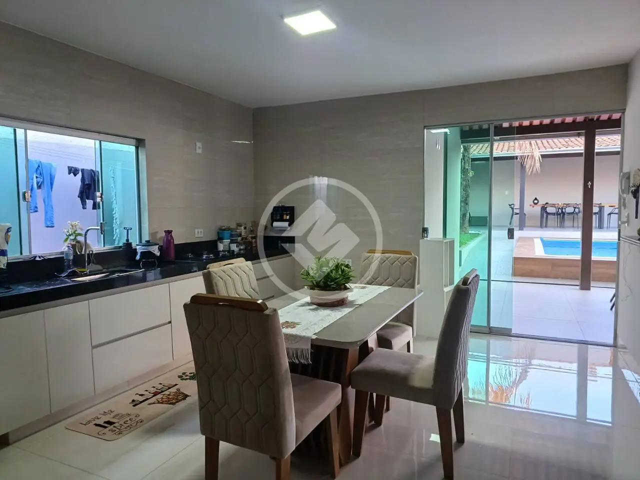 Casa 3 quartos no Setor Garavelo, Aparecida de Goiânia — foto 3 de 6