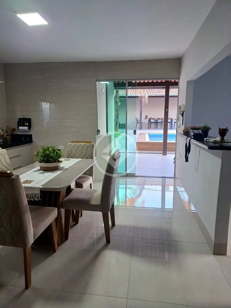 Casa 3 quartos no Setor Garavelo, Aparecida de Goiânia — foto 4 de 6