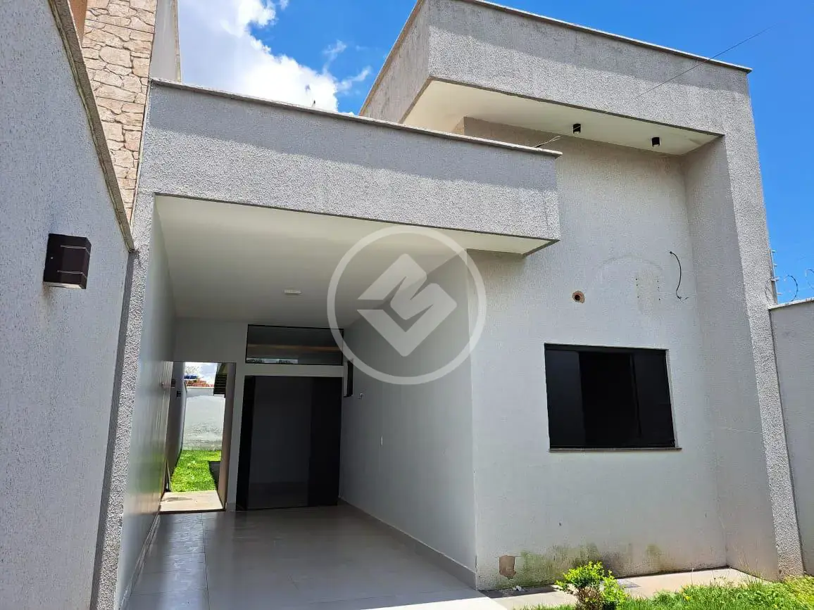 Casa bem conversada em uma ótima localização!