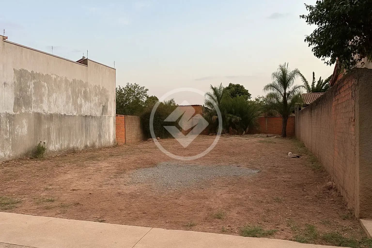 MAGNIFICO TERRENO DE 394m².