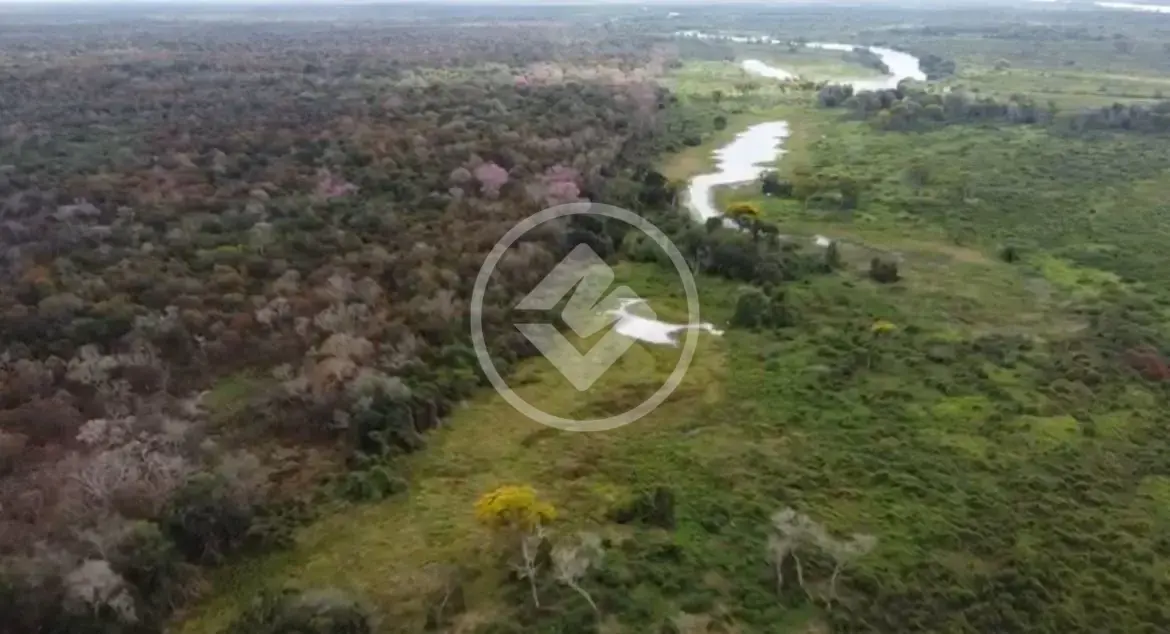 Fazenda no Olhos D Agua, Cáceres — foto 4 de 6
