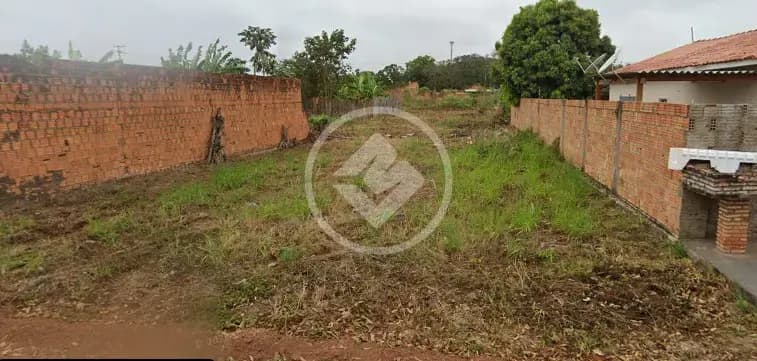 TERRENO EXCLUSIVO COM DUAS FRENTES DE RUA NO JARDIM PADRE PAULO!
