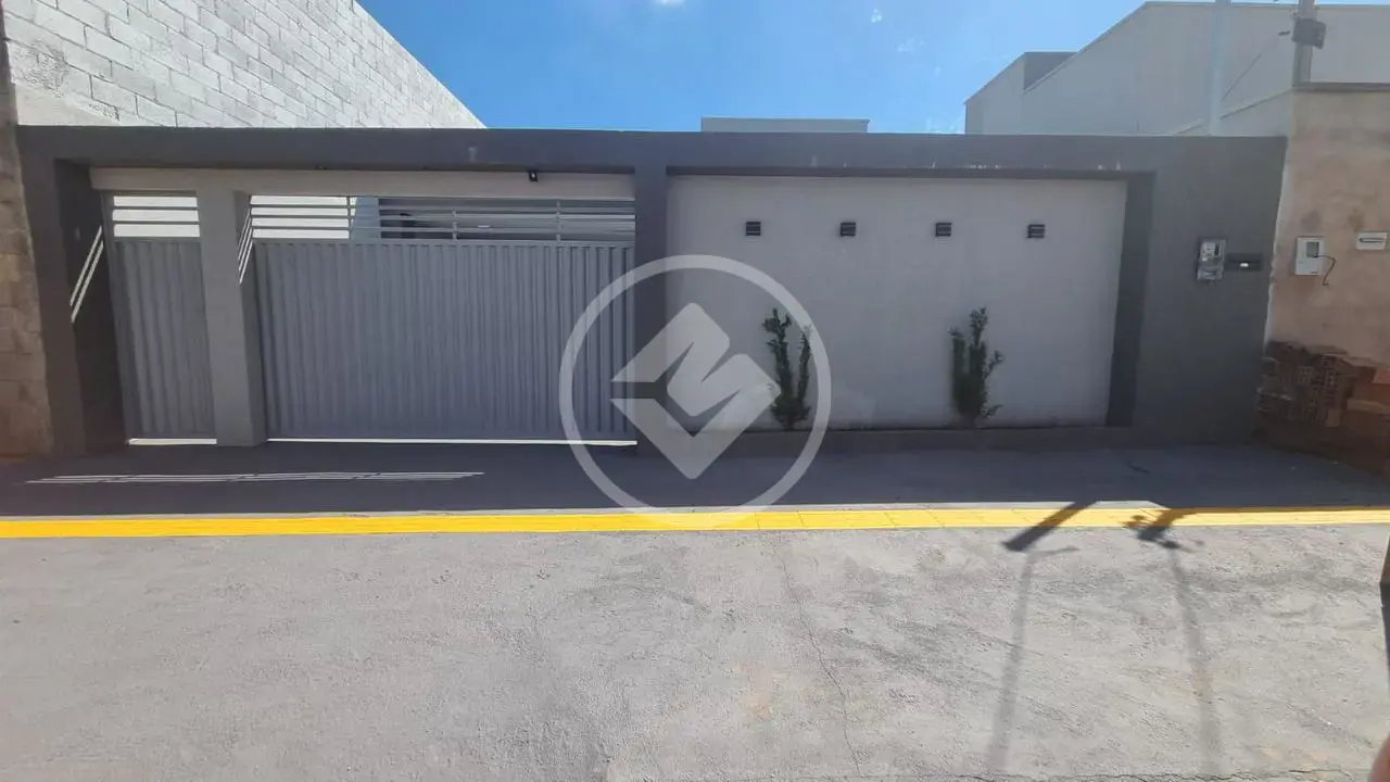 Casa ao lado da UFG