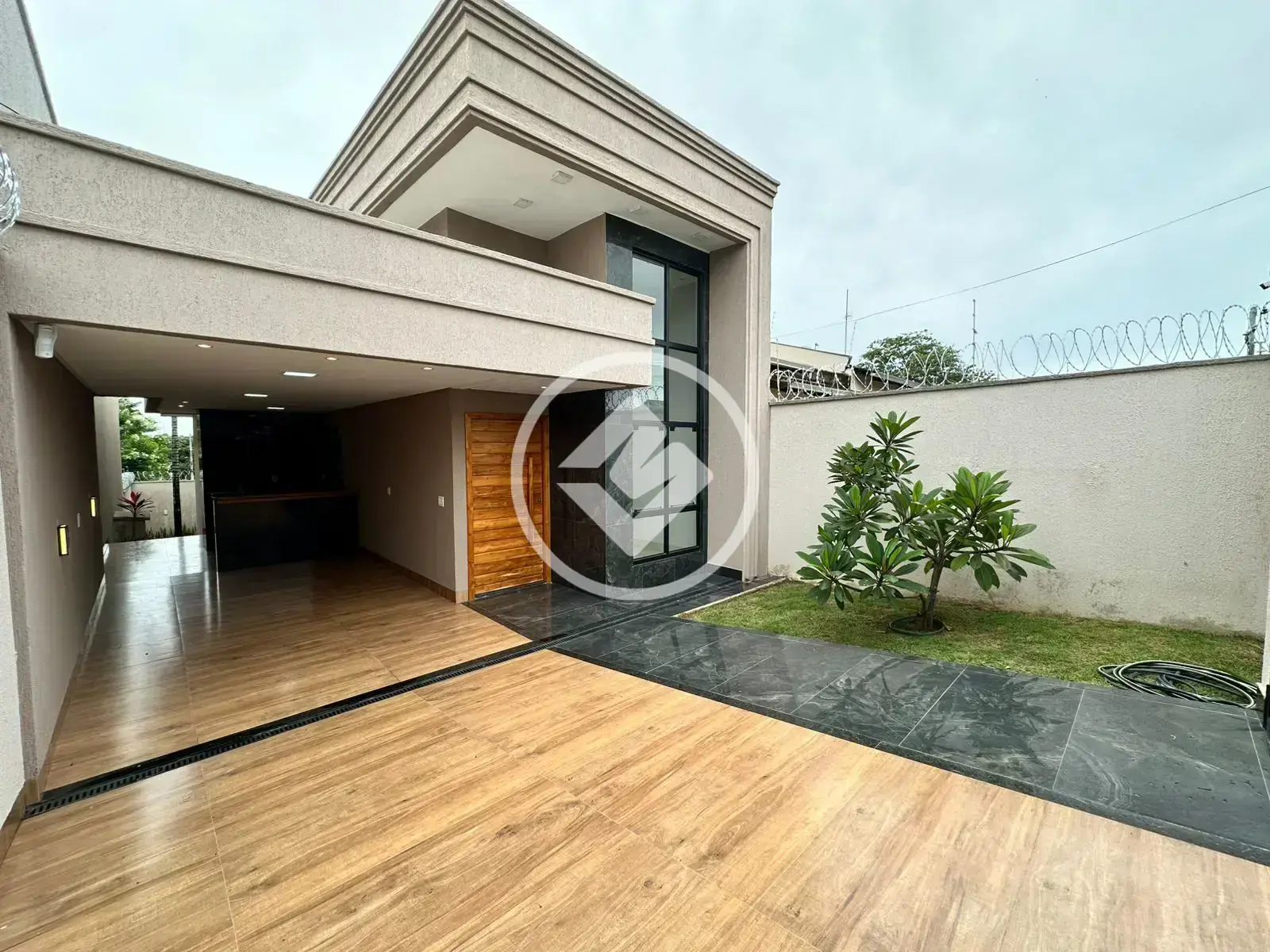 Casa Setor Serra Dourada - 1ª Etapa, Aparecida de Goiânia - GO — foto 1
