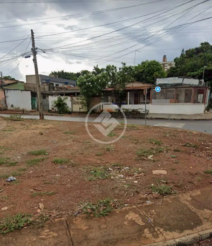 CASA DE OPORTUNIDADE PROXIMO AO BURITI SHOPPING
