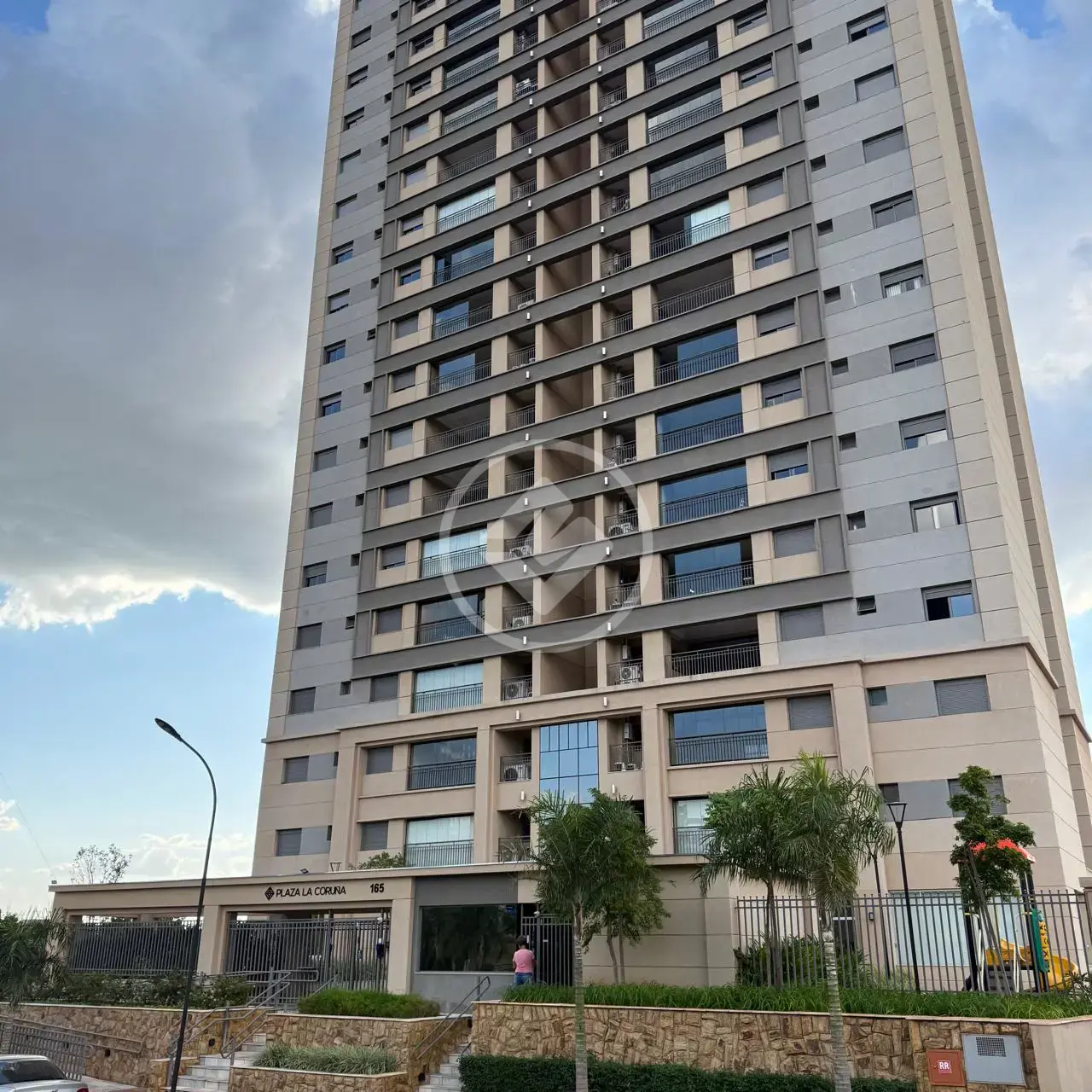 Apartamento Plazas de España, Ribeirão Preto - SP — foto 1