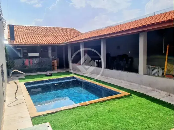 ÁREA DE LAZER 2 QUARTOS- Jardinópolis