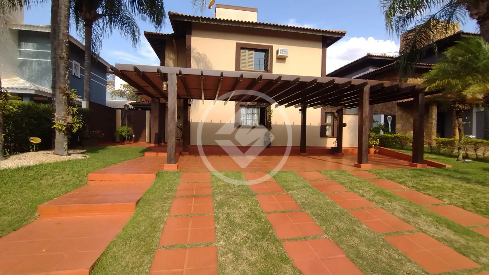 CASA CONDOMINIO ESTAÇÃO PRIMAVERA